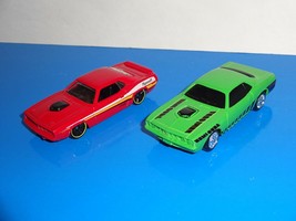 Hot Wheels &amp; Maisto Tonka Lot of 2 Loose Cars Plymouth HEMI &#39;Cuda Red &amp; Green - £2.34 GBP