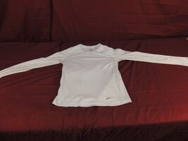 Brooks Equilibrium Technology Shirt Women's Size Small wc 12633 - $201.03 MXN Brooks Equilibrium Technology Shirt Women's Size Small wc 12633 - $201.03 MXN