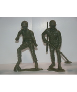 LOT OF (2) 4.5 in GREEN ARMY Soldier Figures  - £9.43 GBP