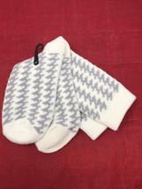 New Directions NEW Women’s Thick Socks Size 9-11 Zig Zag White Gray - £5.80 GBP