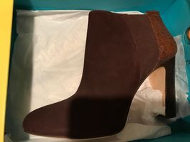 NIB Trina Turk Wilshire Brown Suede Leather Ankle Boots bootie size 9 M $298 NEW image 2