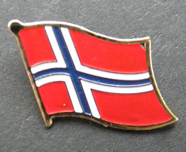 Norway Norwegian Single Flag Lapel Pin Badge 7/8 Inch - £4.21 GBP