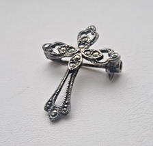 Vintage 925 Sterling Silver Marcasite Studded Faith Cross Brooch - $38.61