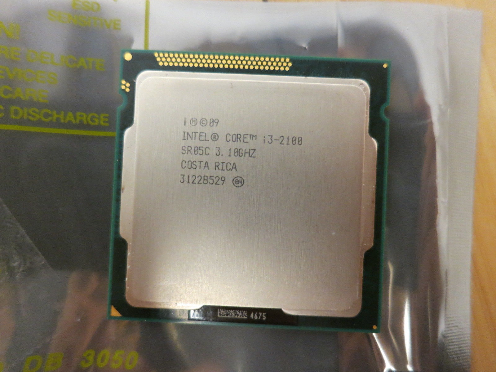 Intel Core i3-2100 SR05C 3.1GHz 3M Socket LGA1155 Desktop CPU (1 of 2) - $27.90