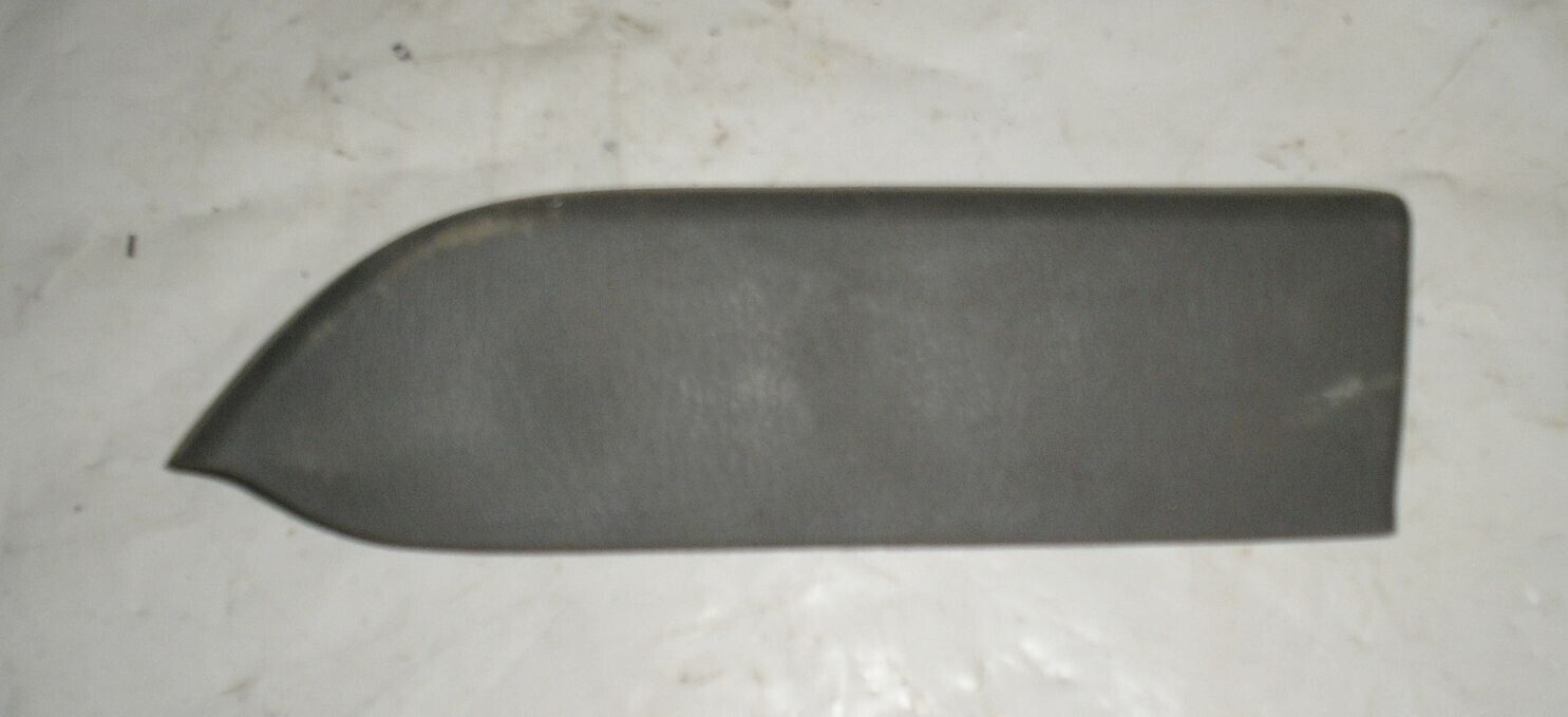 1999 Nissan Frontier 4WD 3.3L AT Right Side Padded Arm Rest - $3.88