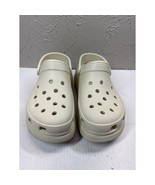 Crocs Classic Crush Platform Clog Bone Size Men 9 Women 11 - $932.02 MXN