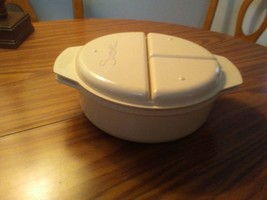 Regal Ware microwave ware 2 quart casserole dish - £22.40 GBP