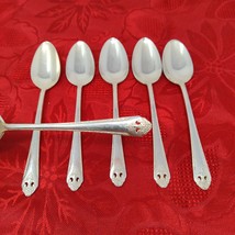 6 TeaSps Holmes &amp; Edwards LOVELY LADY Teaspoons International Silver Pla... - $461.83 MXN