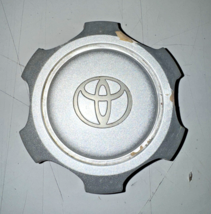 1995-2002 TOYOTA 4RUNNER TACOMA SILVER WHEL CENTER CAP P/N 42603-04030 O... - $18.80