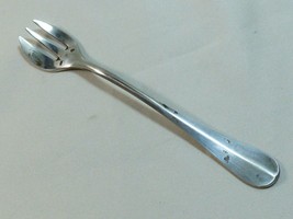 Vintage Fidelio style Oyster Fork  5.5"  Silverplate - $39.60