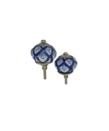 Blue and White Floral Print Round Shape Hand Painted Ceramic knobs  Ceramic - $293.01 MXN