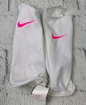 Shin Guard Covers Shield Leg White Pink Medium Soccer Futbol - $17.10