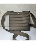 ZIP IT Crossbody Bag Purse Womens Small Dark Army Green  8&quot;x7&quot; - $460.54 MXN