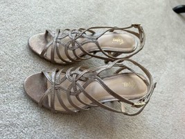 FIONI 177927 LIA Bronze Women&#39;s Heels Shoes Size 7.5 with Box - £14.86 GBP