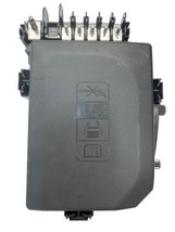 2016-2020 Buick Envision Engine Fuse Box Complete With Cover OEM 84423753 - $98.95
