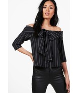 NWOT Women&#39;s Black Pinstripe Off Shoulder Top Size 6 - $242.47 MXN