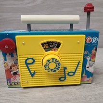 Fisher-Price TV Radio Wind Up The Farmer in the Dell Vintage Style Toddl... - £4.51 GBP
