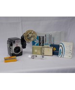 Vintage Bulls-Eye Kodak Brownie Camera with Case Flasholder Manual BULBS... - $946.23 MXN