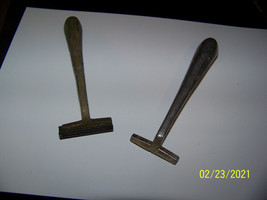 lot of {2} vintage hand held razors - £9.68 GBP