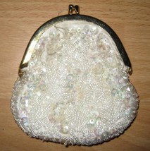 GOLDEN NAME Vintage Ladies White Beaded Evening bag change PURSE - $9.99