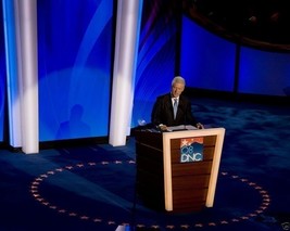 Former President Bill Clinton speaks to 2008 Democratic Convention -  8x10 Photo - £7.07 GBP