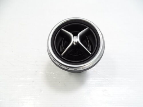 2015 Mercedes X156 GLA45 ac vent, dash center 1568300054 - $28.04
