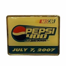 2007 Pepsi 400 Daytona Speedway Florida Race NASCAR Racing Enamel Lapel Hat Pin - £6.26 GBP