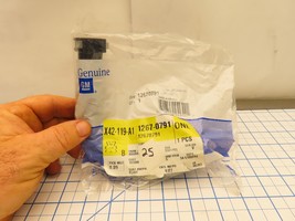 GM 12670791 PCV Ventilation Tube Hose Left LH Factory Sealed General Motors - $554.27 MXN