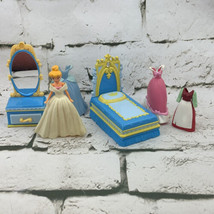 Polly Pocket Cinderella Bedroom Set Bed Vanity Doll 4 Dresses - £19.46 GBP