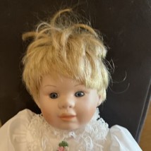1992 Porcelain Doll Sweet &amp; Innocent Collection Jessica Heritage Mint - £15.50 GBP