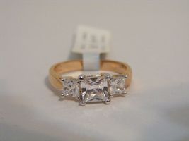New RSC Size 5 gold ep sparkling clear cz 3 stone engagement cocktail ring - £19.98 GBP