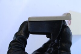 2003-2004 INFINITI G35 SEDAN CENTER CONSOLE REAR ASHTRAY ASSY K2877 image 5