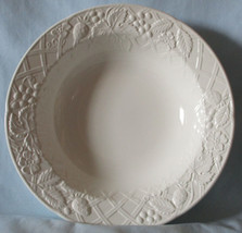 Mikasa White English Countryside Rimmed Serving Bowl 10 1/2 - £22.91 GBP