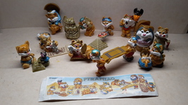 Kinder - 1998 Pyramiao - complete set + paper - surprise eggs - $13.00