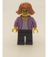 LEGO LEGOLAND Excluisve Minifigure Female Visitor w/Orange Hair C0273 - £3.26 GBP