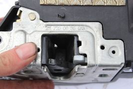 2003-2006 MERCEDES E350  FRONT RIGHT  POWER DOOR LOCK ASSY R1851 image 7