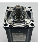 Allen-Bradley MPL-B430P-SJ22AA SER.A AC Servo Motor, 2.4kW  - $13,348.37 MXN