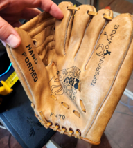 Pro Style Pocket Pirate Baseball Glove Vintage 1960s 8&quot; retro topgrain l... - $21.28