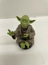 Star Wars Yoda Cake Topper Figurine Toy - $8.25 CAD