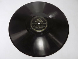 Shellac Record Victor 20-1810 In The Moon Mist Do You Love Me Johnny Desmond - £9.49 GBP