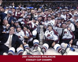 2001 Colorado Avalanche 8X10 Team Photo Hockey Picture Nhl Stanley Cup Champs - $4.94
