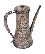 1902-1907 Tiffany &amp; Co Makers Argent Soudé Thé Pot Américain Repousse 5979 - $3,350.76 CAD