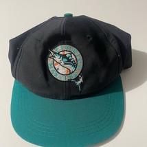 Vintage kids Florida Marlins hat - $233.98 MXN