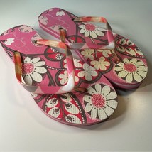Vera Bradley Pink Floral Flip Flops Sandals Women’s Size 7/8 EUC - $18.00