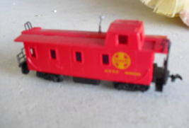 Vintage 1980s Era HO Scale Bachmann Santa Fe Red Caboose  - $255.41 MXN