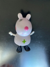 Peppa Pig Friend Suzy Sheep Toy Mini Figure w/ Medic Doctor Nurse Outfit... - £4.63 GBP