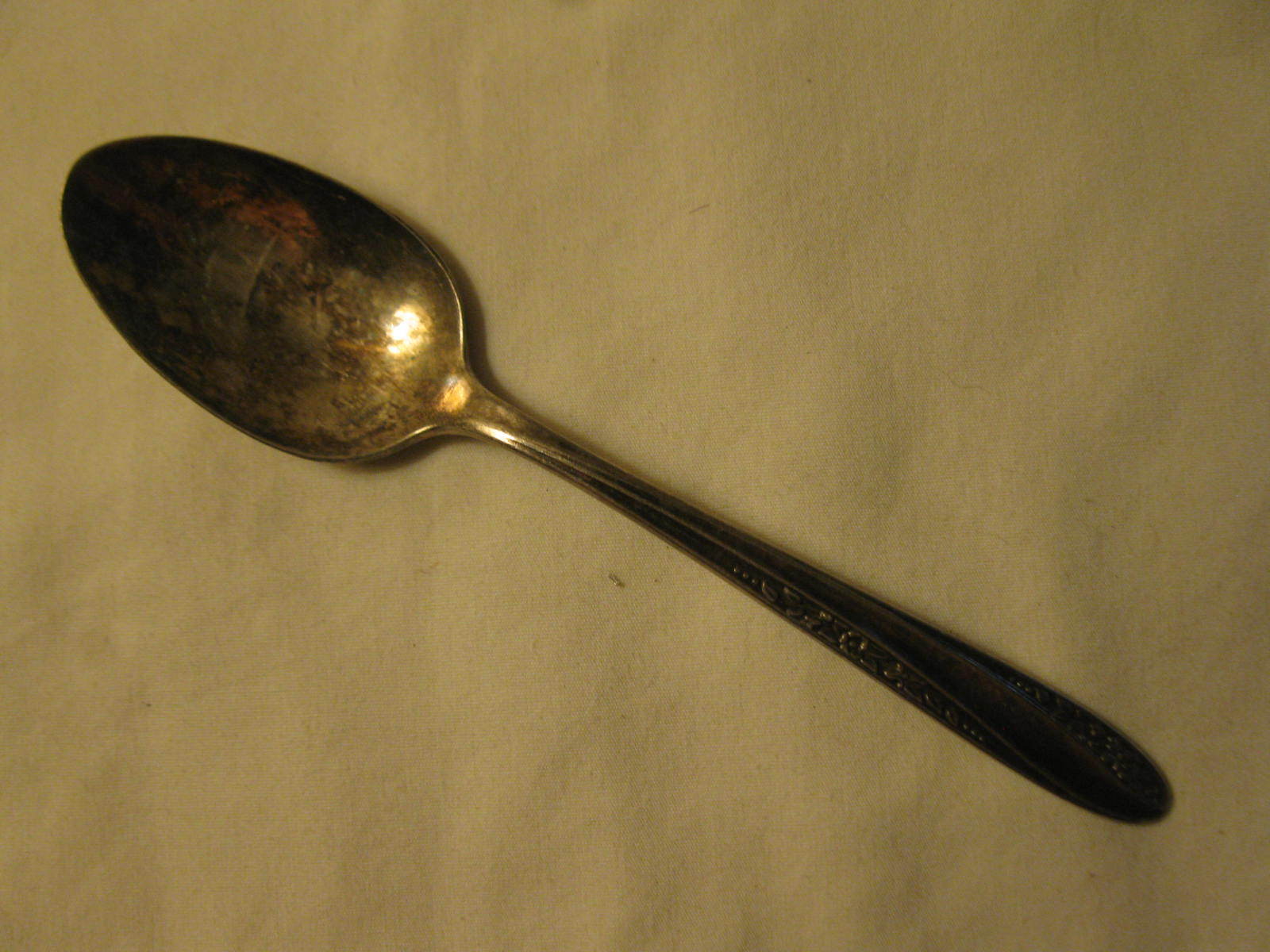 Primary image for W.M. Rogers MFG.co. 1955 Modern Precious Pattern 6" Silver Plated Tea Spoon 