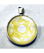 Yellow Star of David Cabochon Necklace - $112.71 MXN