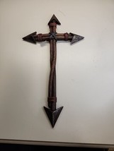 Resin Arrow Cross Wall Decoration New With Tag - $25.65