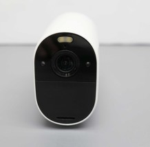 Arlo Essential XL VMC2032 White Wireless Spotlight Security Camera image 3